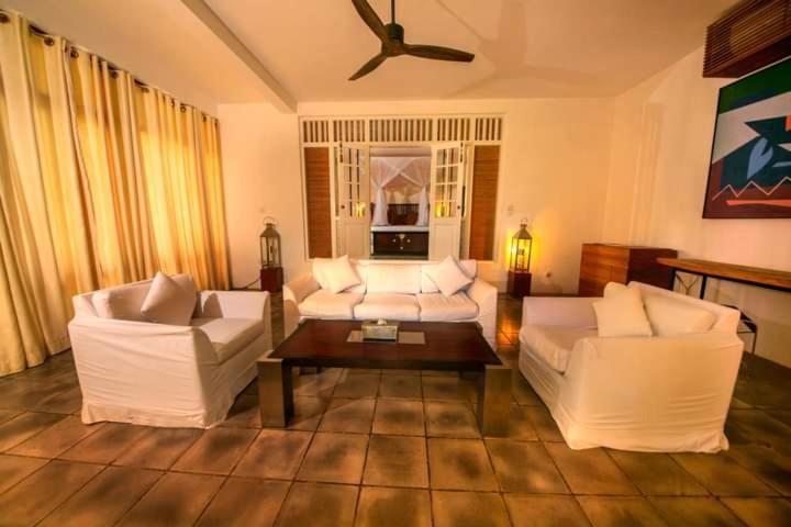 Club Villa Бентота Екстериор снимка